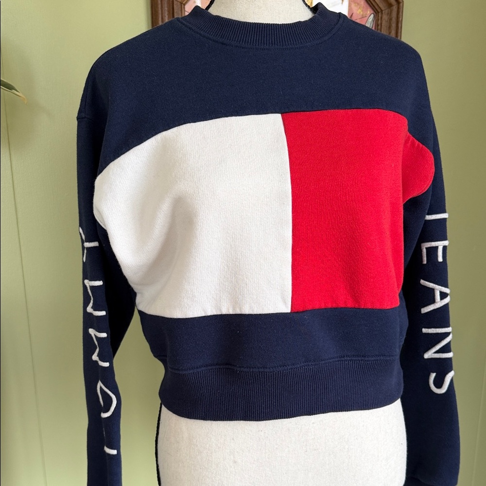 Tommy Hilfiger Navy and Red Logo Sweatshirt small crop top